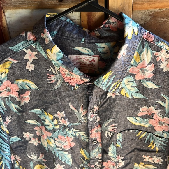 NWOT American Eagle Hawaiian Shirt - Picture 2 of 4